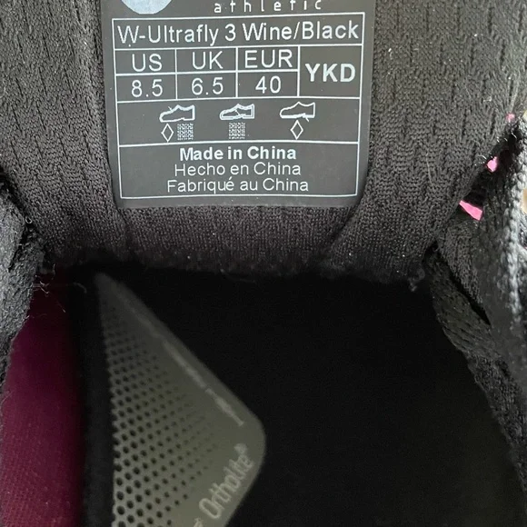 Topo burgundy athletic shoes - Picture 6 of 9